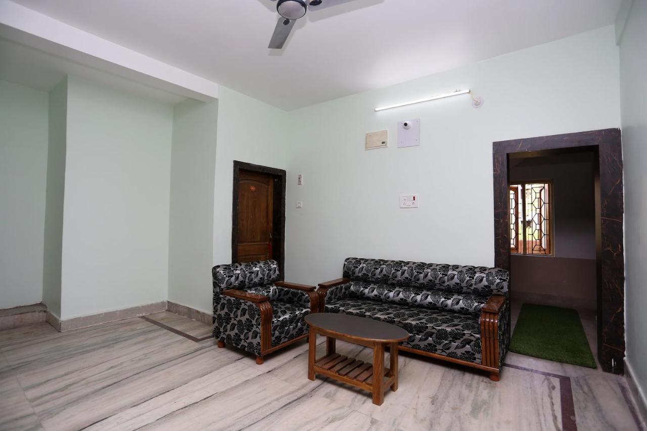 Oyo 24317 Aditya Guest House 3 Bhubaneswar Zewnętrze zdjęcie