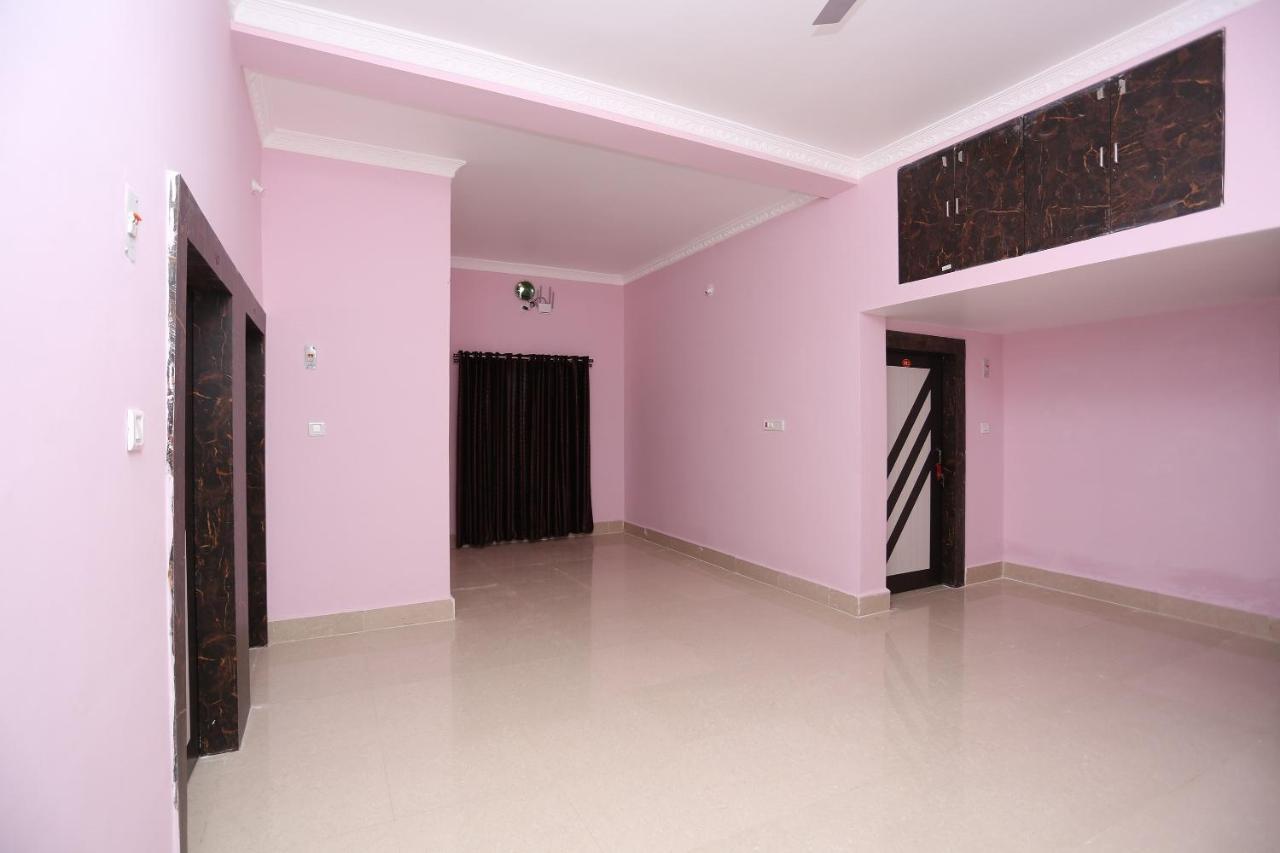 Oyo 24317 Aditya Guest House 3 Bhubaneswar Zewnętrze zdjęcie