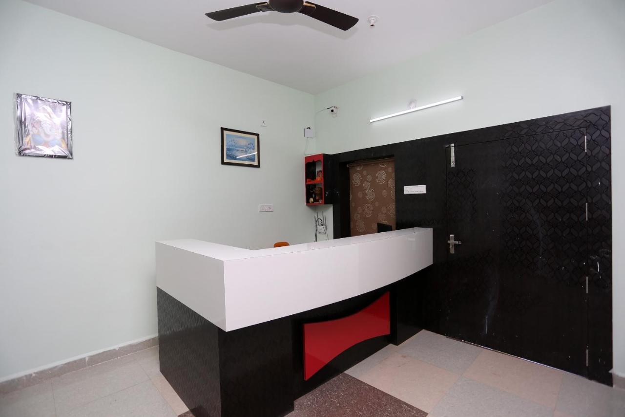 Oyo 24317 Aditya Guest House 3 Bhubaneswar Zewnętrze zdjęcie