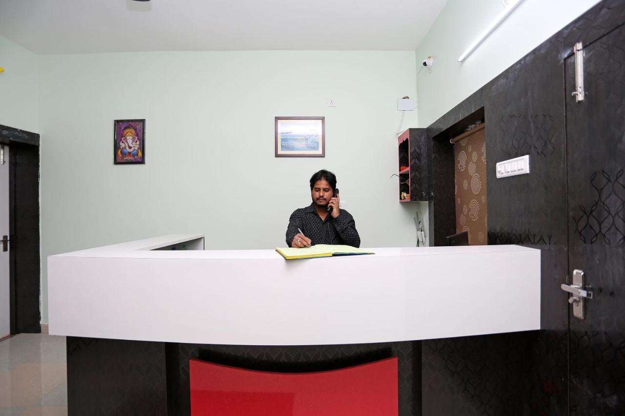 Oyo 24317 Aditya Guest House 3 Bhubaneswar Zewnętrze zdjęcie